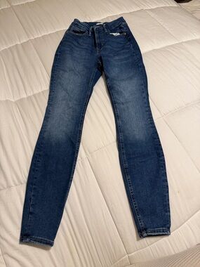 Forever 21 Women's Slim high rise Blue Jeans